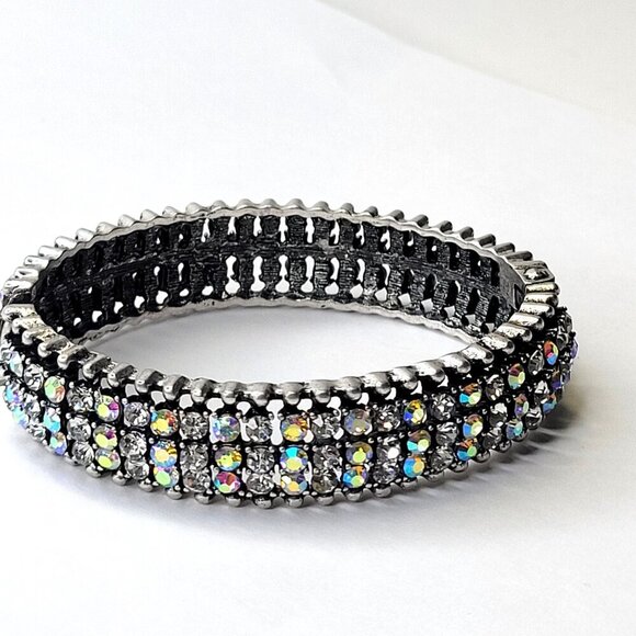 Sparkling Crystal Cuff Bracelet - Picture 3 of 7